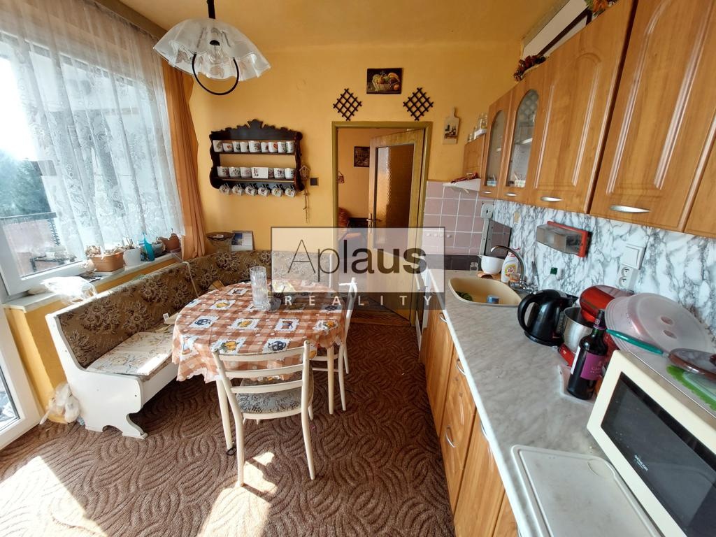 Prodej bytu 4+1 s lodžií a garáží