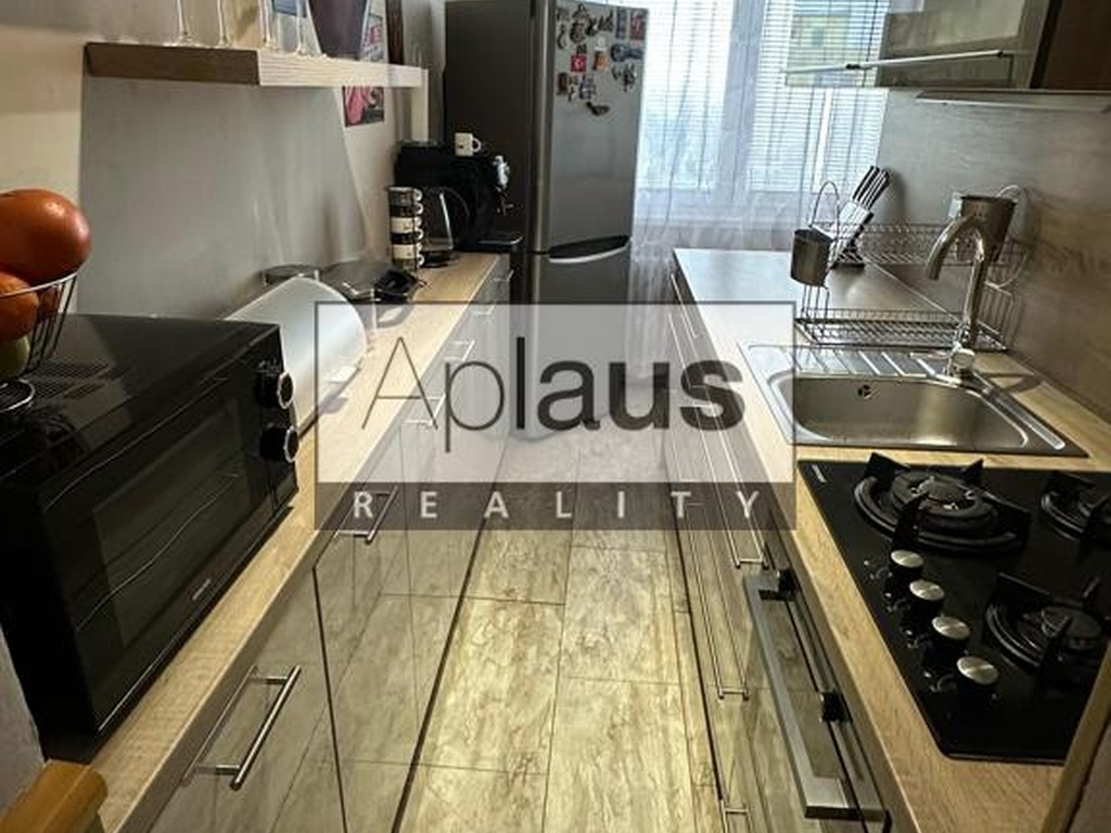 Prodej bytu 2+1 s balkonem