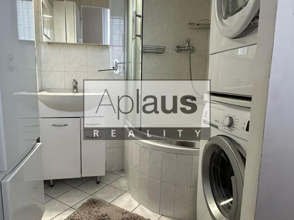 Prodej bytu 2+1 s balkonem